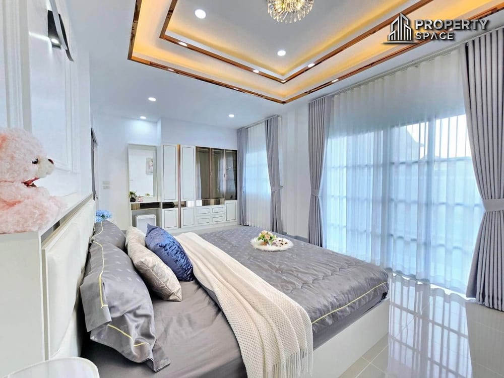 Brand New 4-Bedroom Modern Pool Villa Near Mabprachan Lake, Pattaya – For Sale Image 17