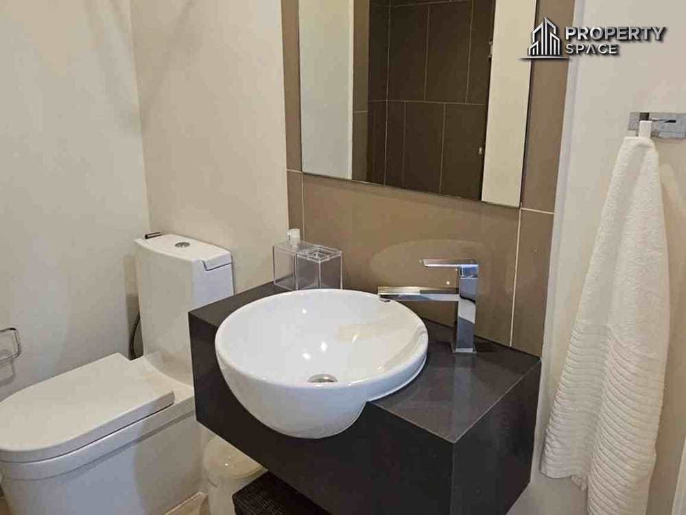 City Sea View 1-Bedroom Condo in Unixx South Pattaya – For Rent Image 9