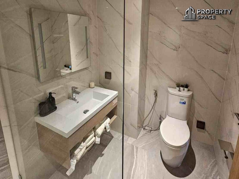 Brand New 1-Bedroom on Floor 19 with Sea View in ONCE Pattaya Condo – For Rent Image 7