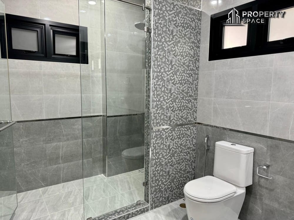 Brand New 3 Bedroom Detached House Near Mabprachan Lake Pattaya For Rent Image 21