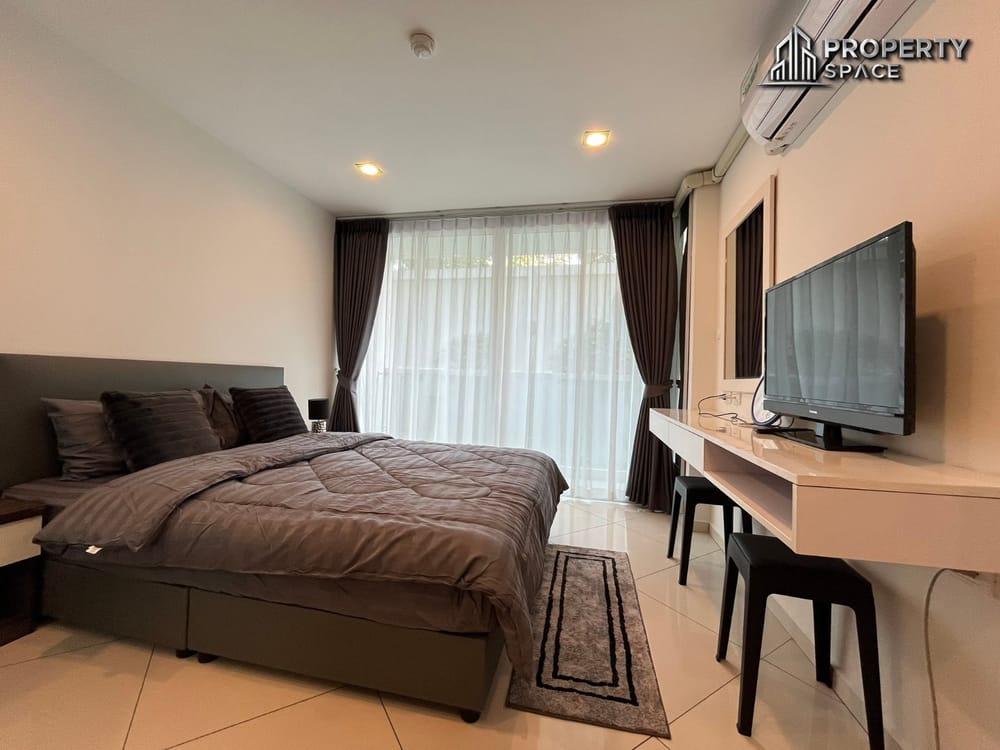 Modern Studio in Art On The Hill Pratumnak Condo For Rent Image 1