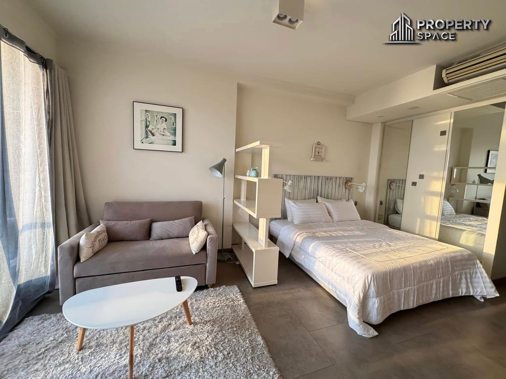 Beachfront Living! Sea View Studio in Zire Wongamat, Pattaya – For Rent Image 5