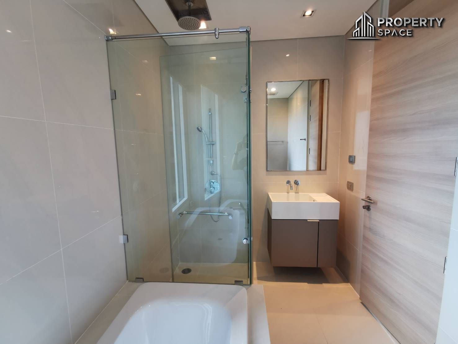 2 Bedroom In Reflection Jomtien Beach Condo For Sale Image 15