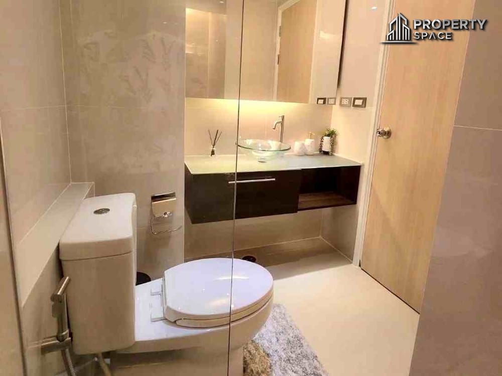 Pool Access Modern 2-Bedroom Condo in Grande Caribbean, Pattaya – For Sale Image 11