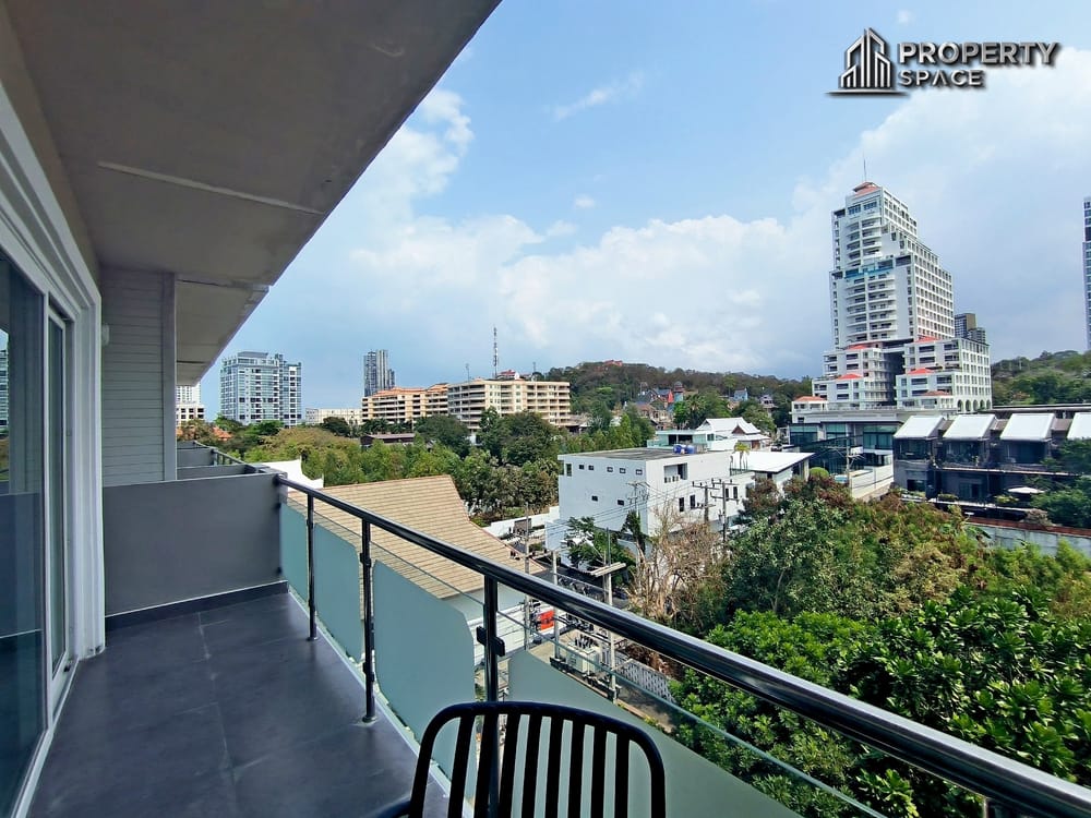 Hot Price Alert! 1-Bedroom Foreigner Quota in Tudor Court Condo, Pratumnak – For Sale Image 10