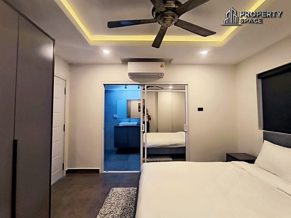 Hot Price Alert! 1-Bedroom Foreigner Quota in Tudor Court Condo, Pratumnak – For Sale Image 11
