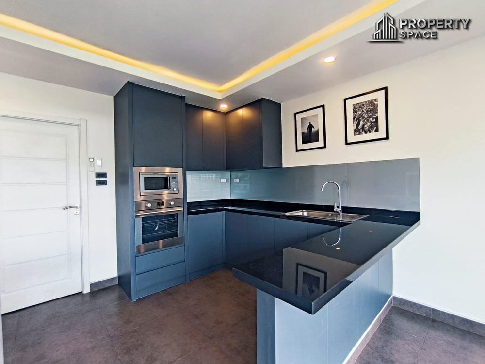Hot Price Alert! 1-Bedroom Foreigner Quota in Tudor Court Condo, Pratumnak – For Sale Image 7
