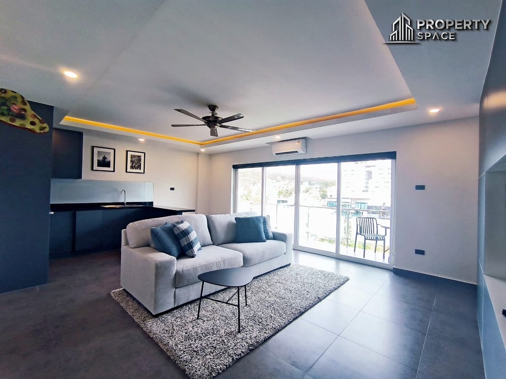 Hot Price Alert! 1-Bedroom Foreigner Quota in Tudor Court Condo, Pratumnak – For Sale Image 1