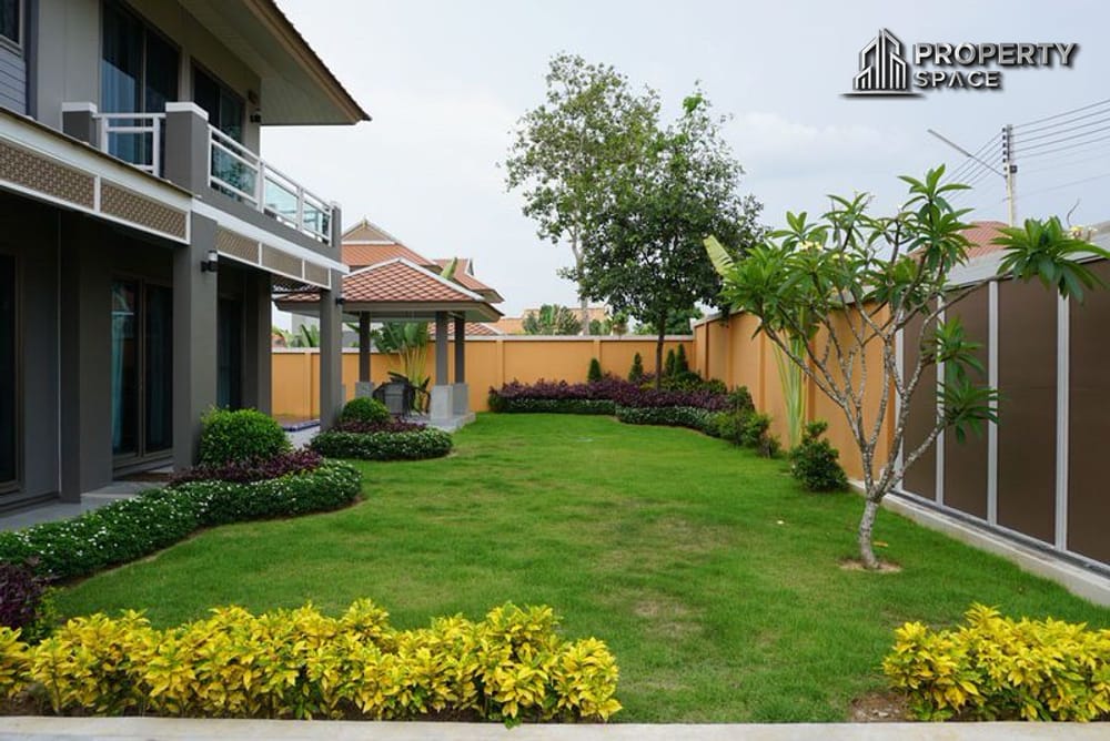 Family-Friendly 4-Bedroom Pool Villa for Rent Near Regent International School, Pattaya Image 4