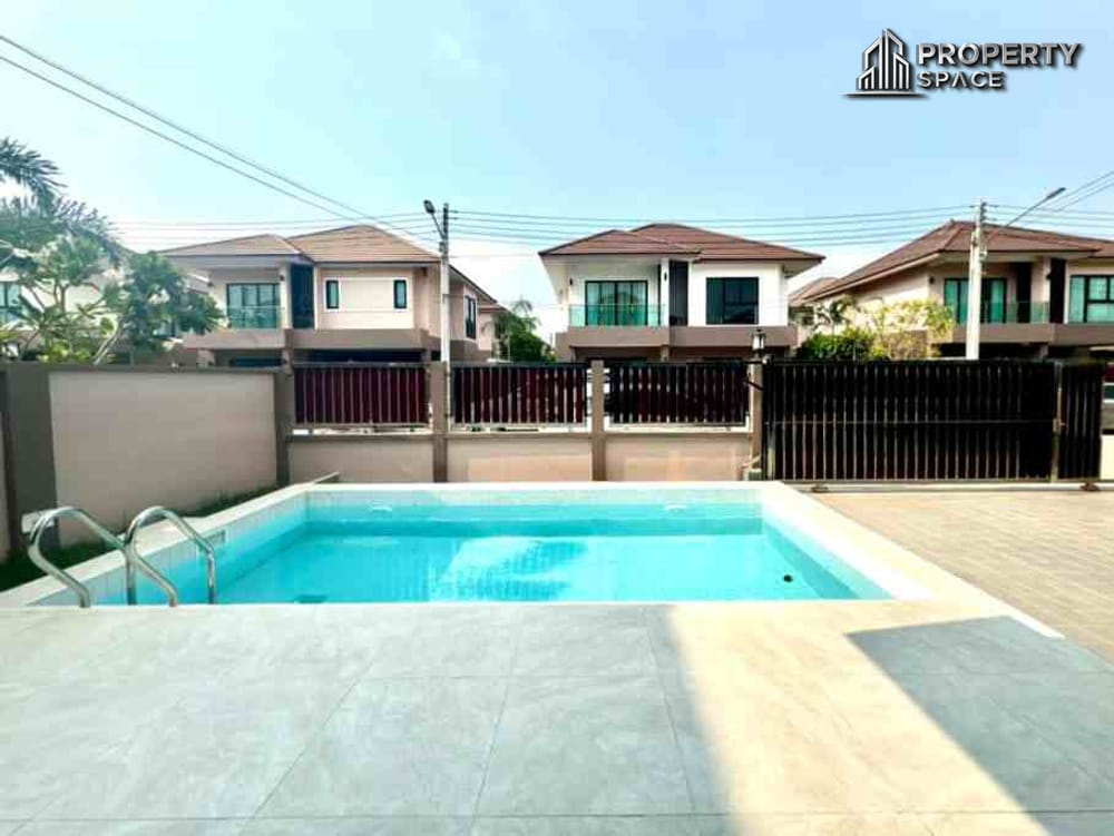 Modern 4 Bedroom Pool Villa Modern In The Lake Huai Yai Pattaya For Rent Image 4