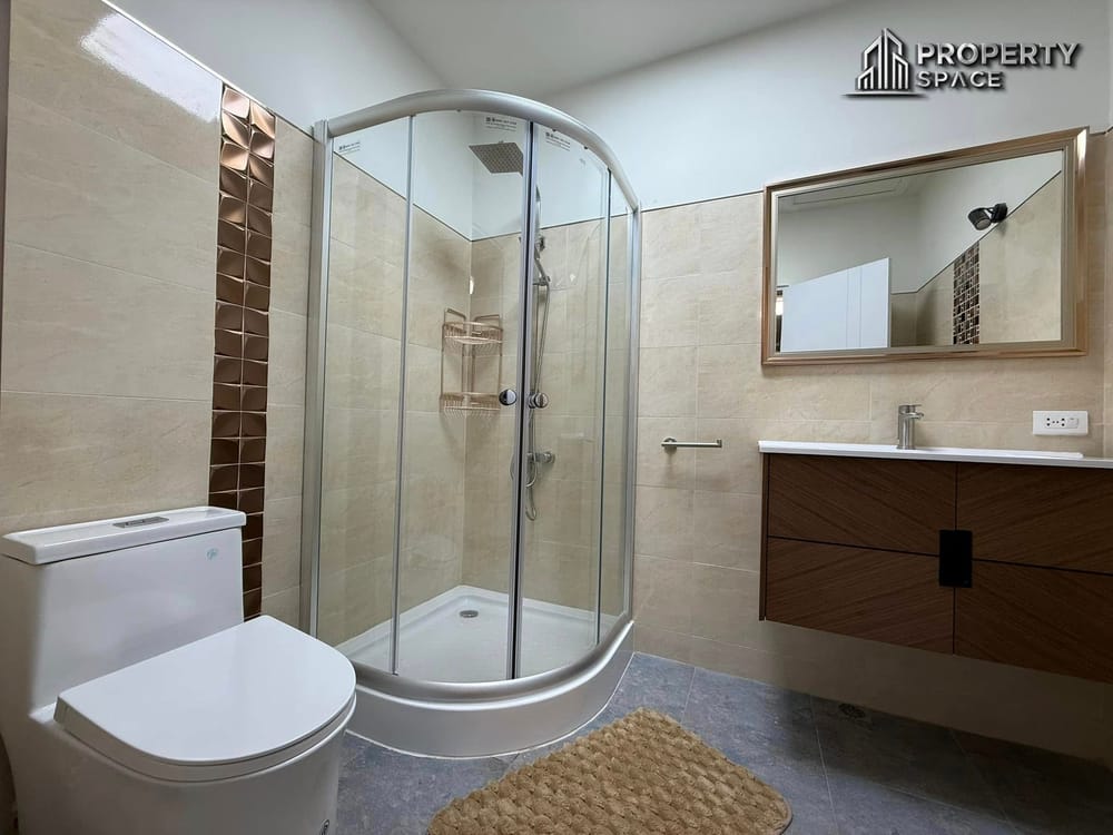 Modern 4 Bedroom Single House With Pool In East Pattaya For Sale Image 19