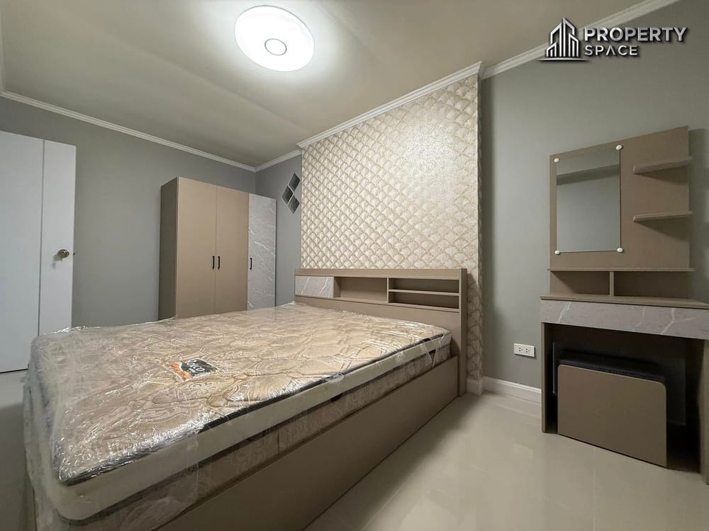 Modern 4 Bedroom Single House With Pool In East Pattaya For Sale Image 16