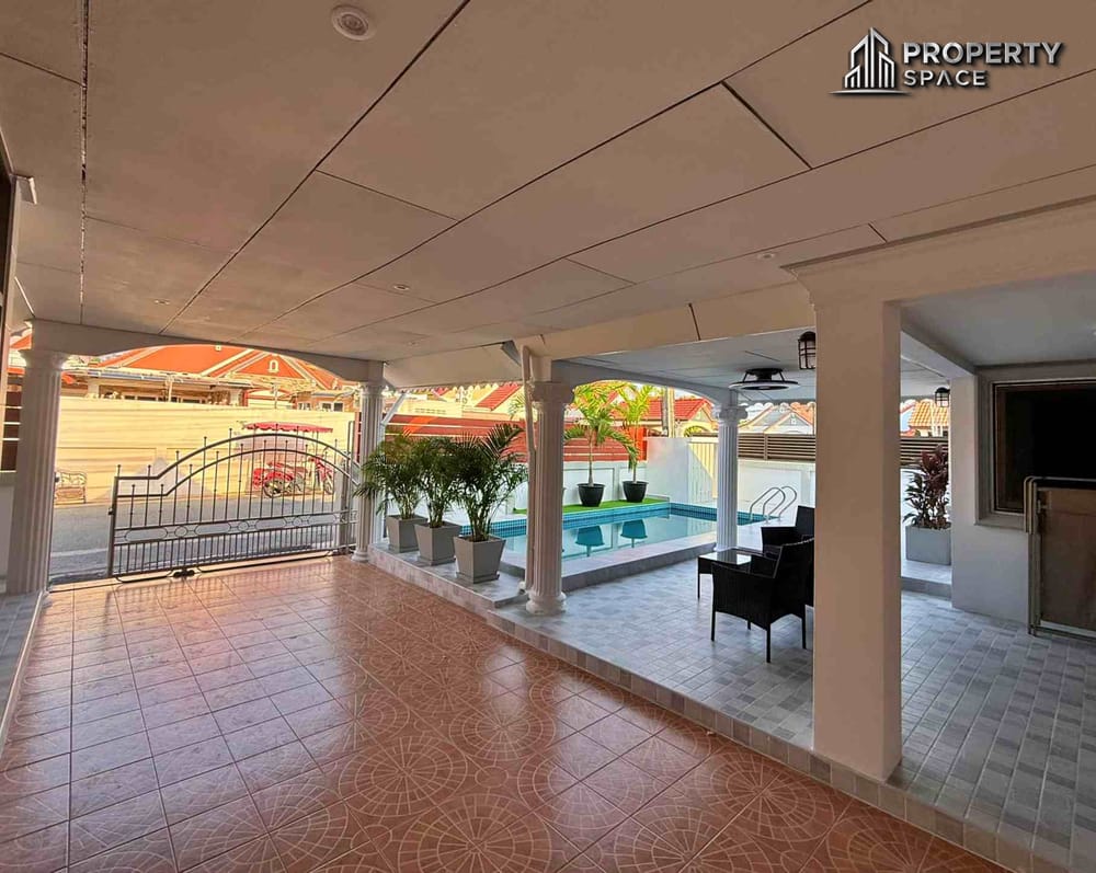 Modern 4 Bedroom Single House With Pool In East Pattaya For Sale Image 20