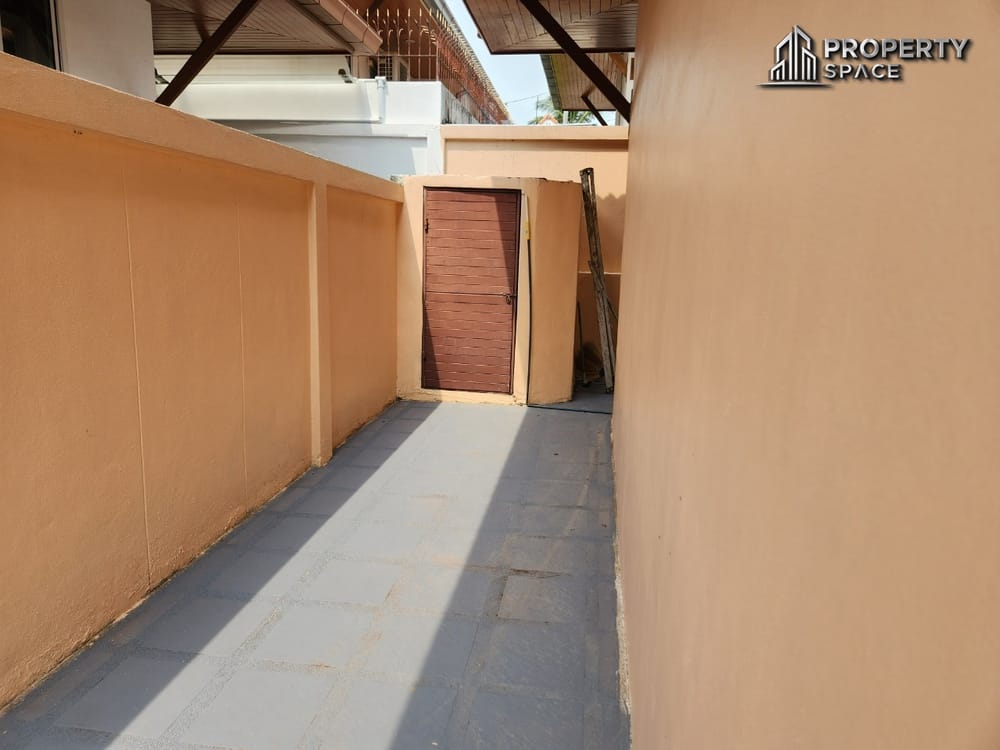 Private 2 Bedroom Pool Villa In Khao Talo Pattaya For Rent Image 26