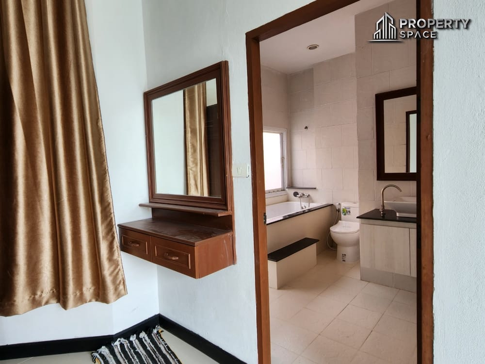 Private 2 Bedroom Pool Villa In Khao Talo Pattaya For Rent Image 18