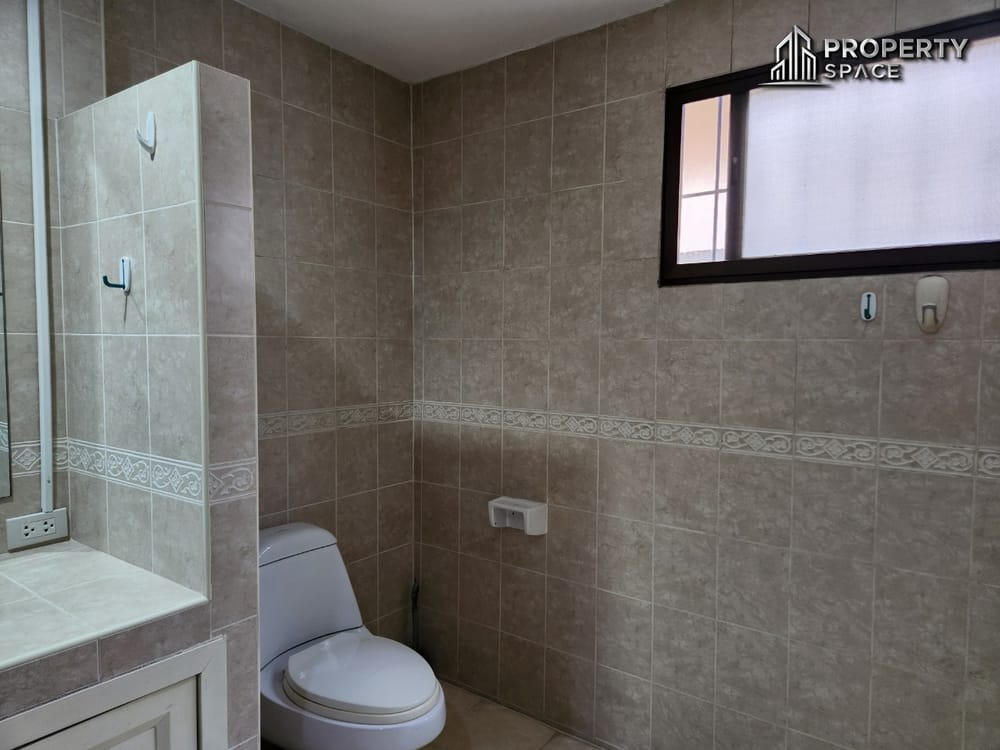 Single-Story 3-Bedroom House For Rent In Khao Talo Pattaya Image 17