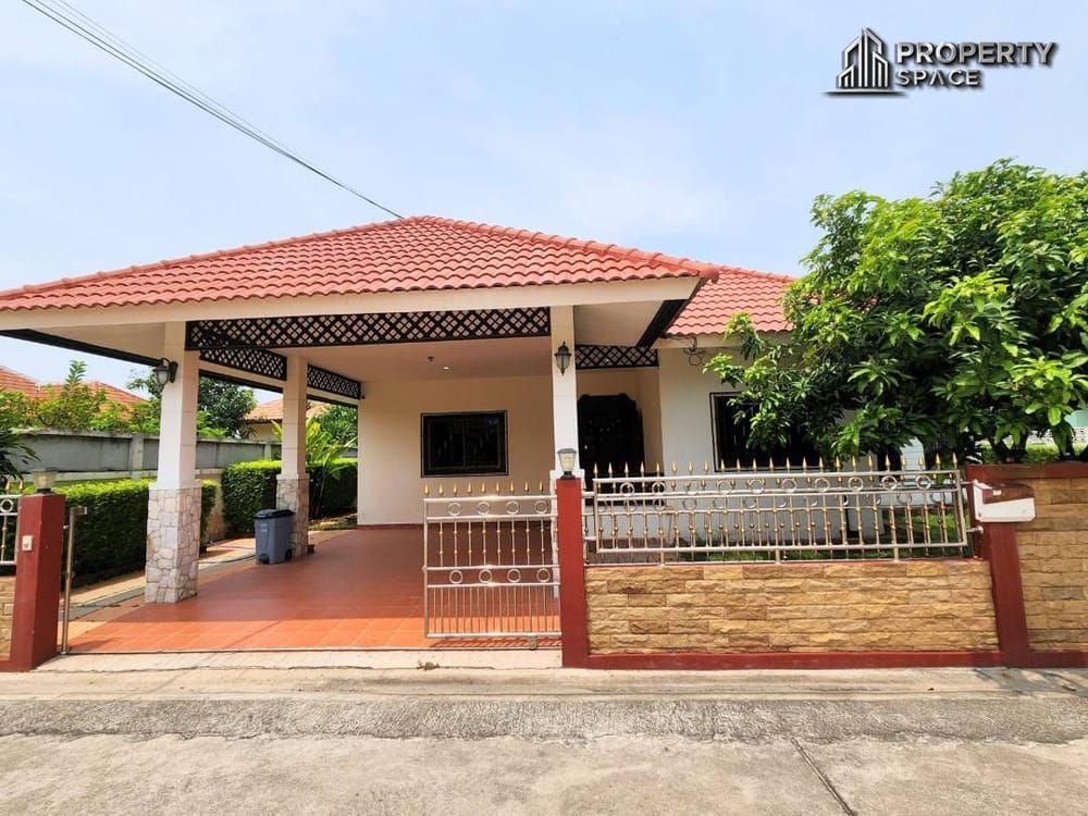 Single-Story 3-Bedroom House For Rent In Khao Talo Pattaya Image 1
