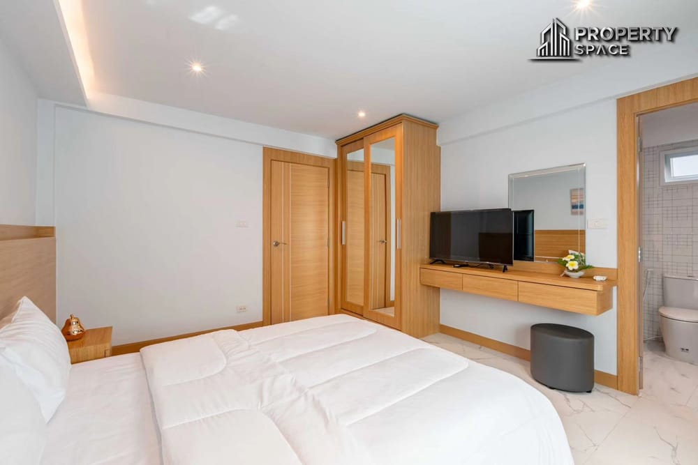 4 Bedroom Pool Villa In South Pattaya Near City Center For Sale Image 10