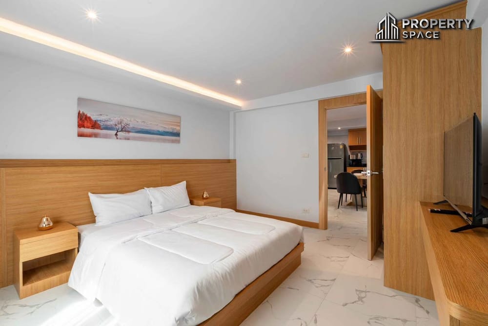 4 Bedroom Pool Villa In South Pattaya Near City Center For Sale Image 9