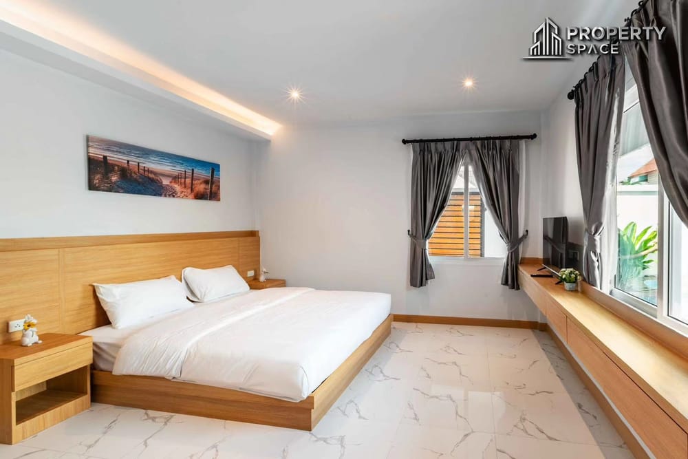 4 Bedroom Pool Villa In South Pattaya Near City Center For Sale Image 12