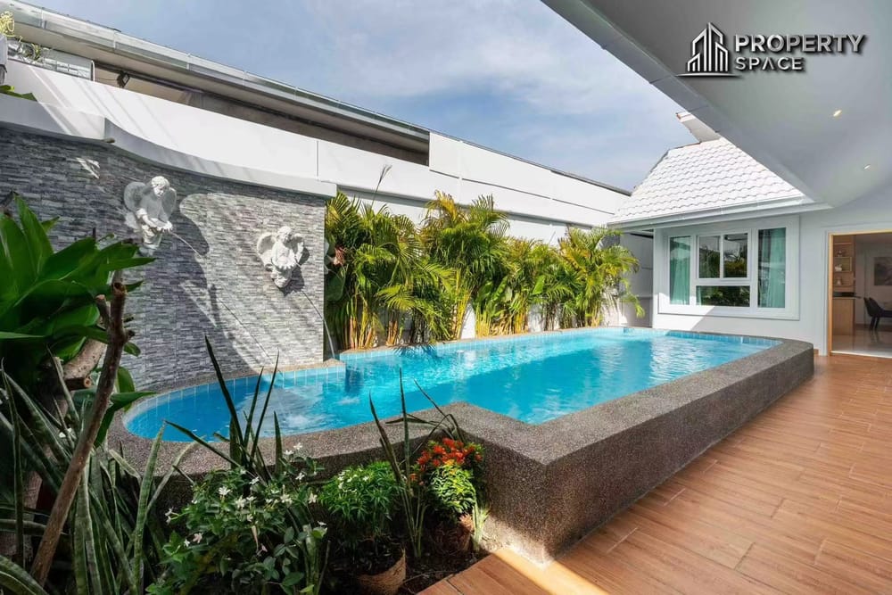 4 Bedroom Pool Villa In South Pattaya Near City Center For Sale Image 1