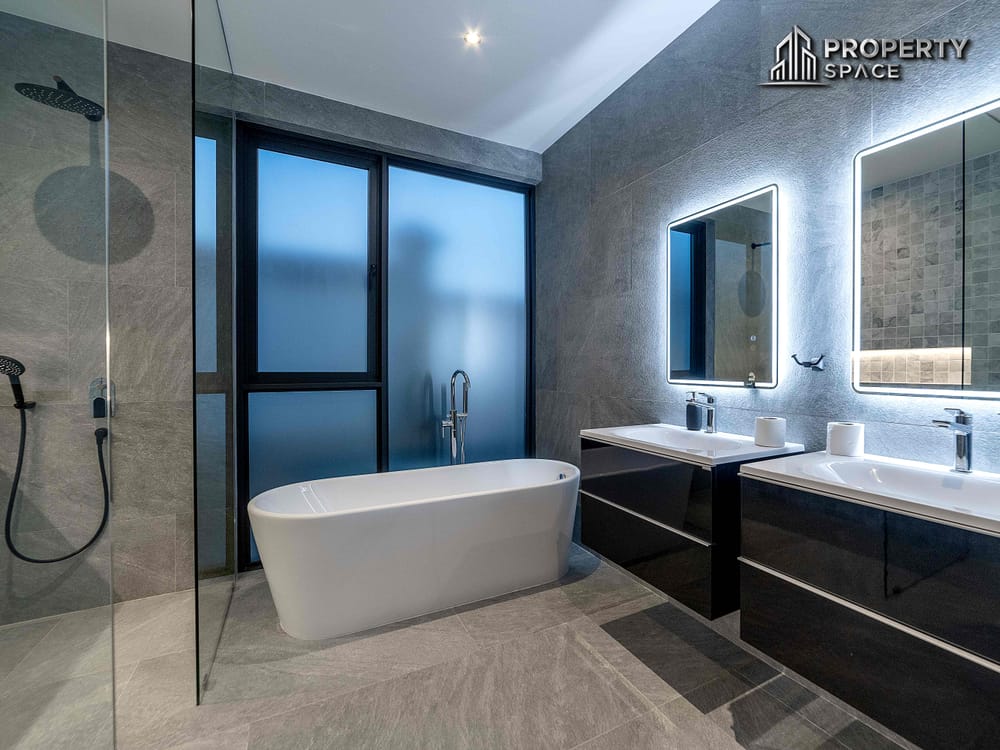 Grand 6 Bedroom Luxury Pool Villa In Siam Royal View Pattaya Luxury Village For Sale  Image 29
