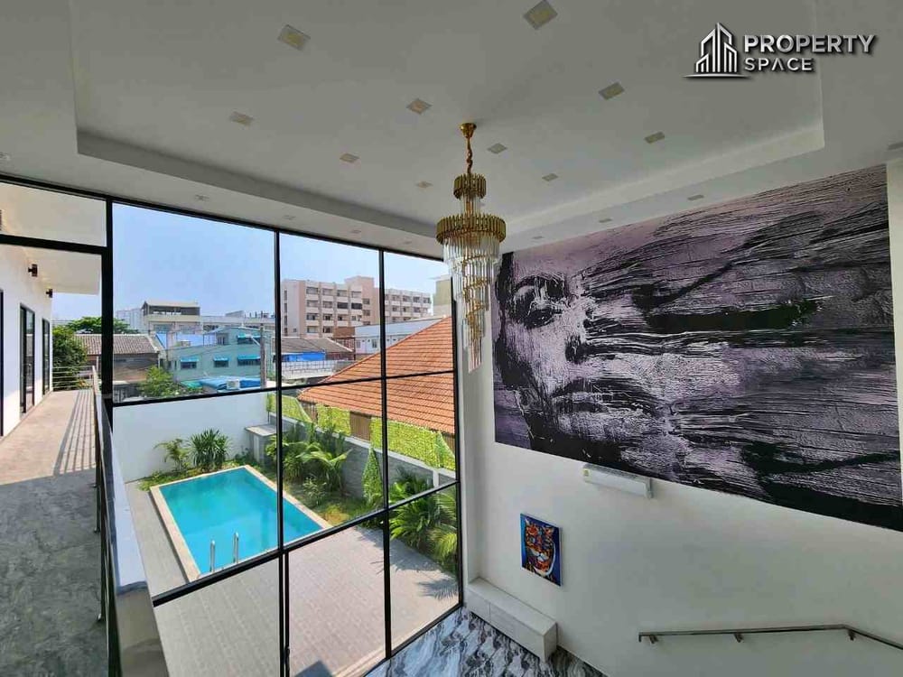 Brand New Ultra Luxury 6 Bedroom Pool Villa In the Heart of Pratumnak For Sale Image 22