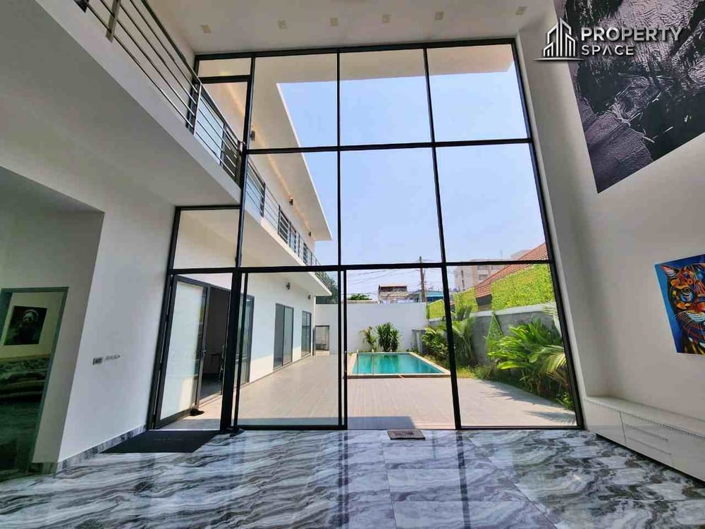 Brand New Ultra Luxury 6 Bedroom Pool Villa In the Heart of Pratumnak For Sale Image 21