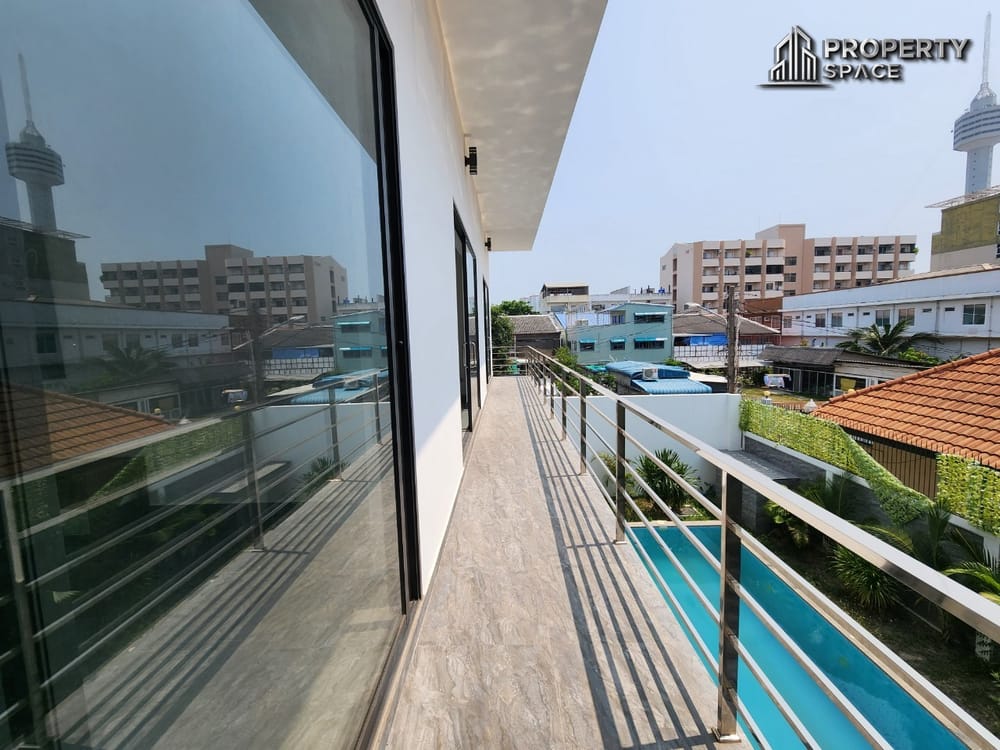 Brand New Ultra Luxury 6 Bedroom Pool Villa In the Heart of Pratumnak For Sale Image 23