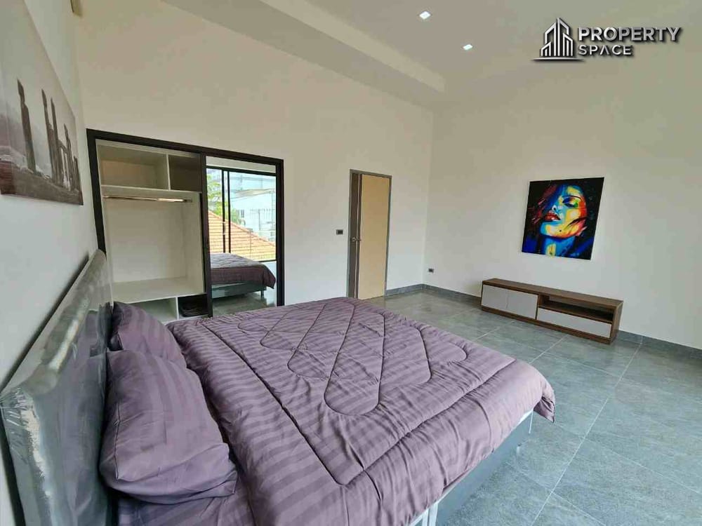 Brand New Ultra Luxury 6 Bedroom Pool Villa In the Heart of Pratumnak For Sale Image 32
