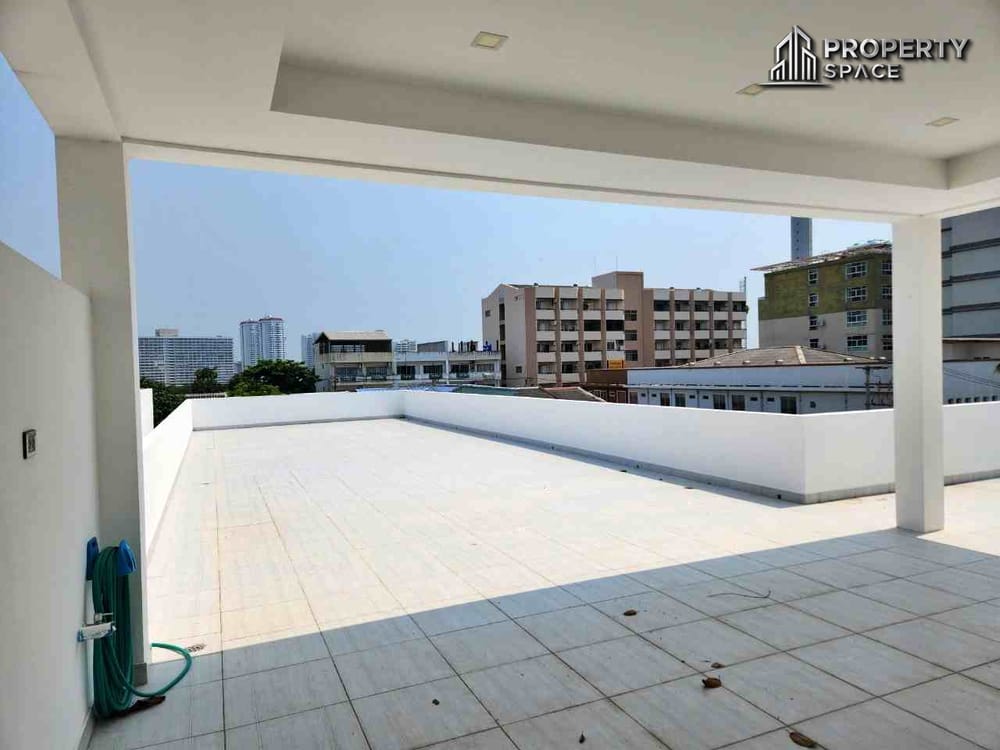 Brand New Ultra Luxury 6 Bedroom Pool Villa In the Heart of Pratumnak For Sale Image 38