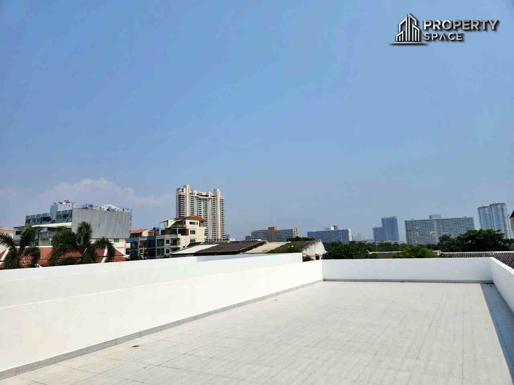 Brand New Ultra Luxury 6 Bedroom Pool Villa In the Heart of Pratumnak For Sale Image 39