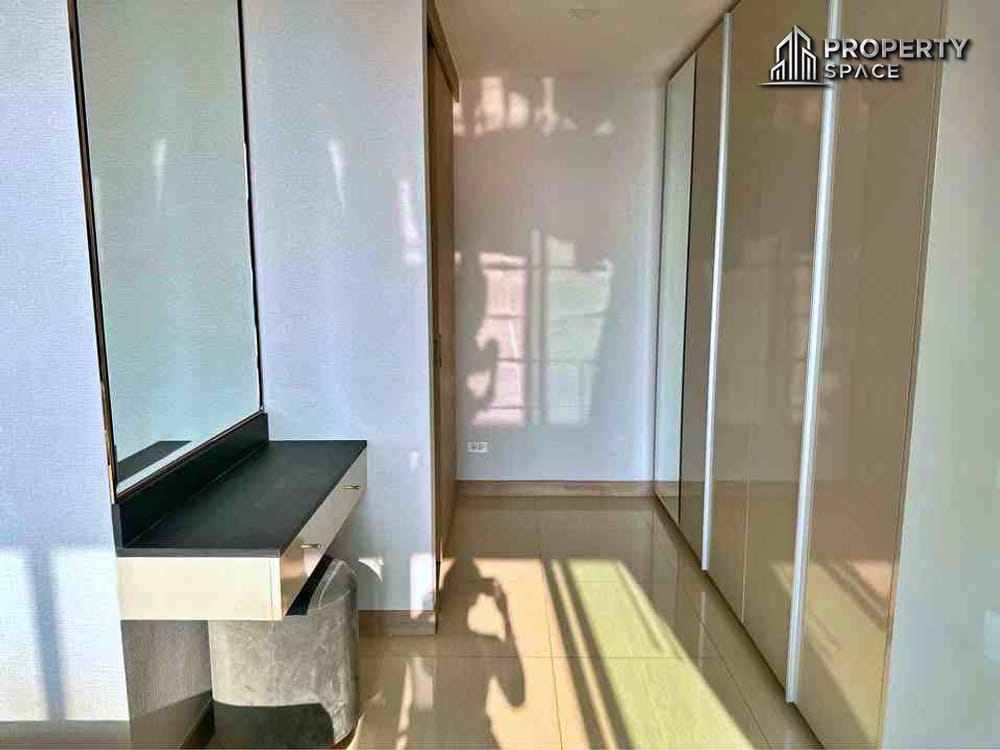 Luxury 2 Bedrooms Semi-Corner Unit at The Riviera Jomtien - For Rent  Image 9