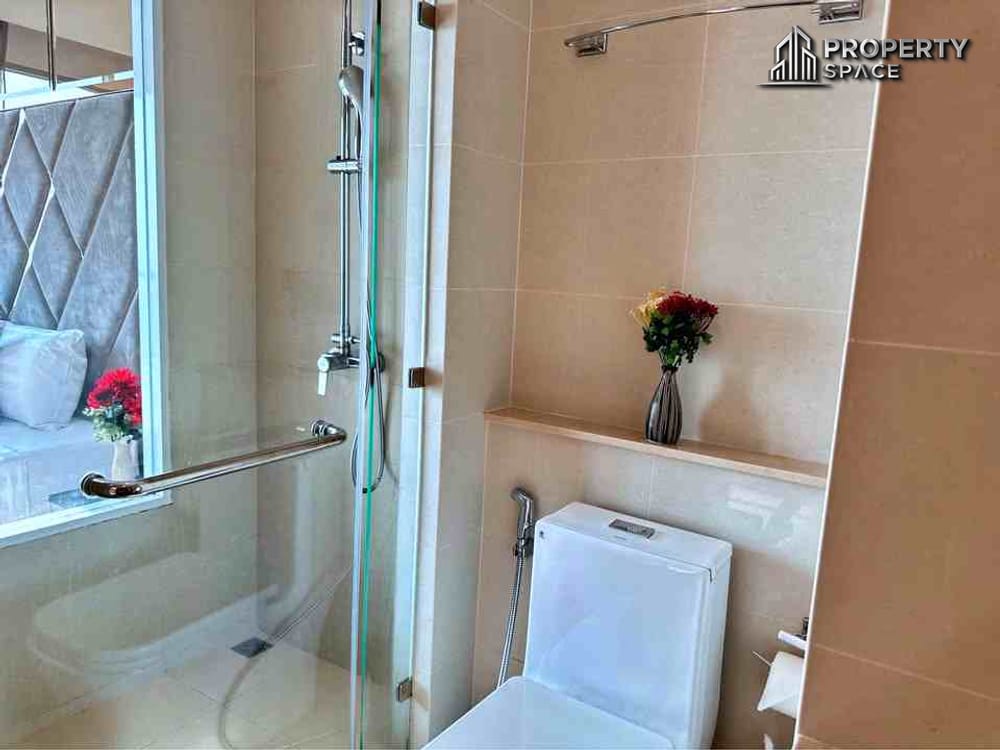 Luxury 2 Bedrooms Semi-Corner Unit at The Riviera Jomtien - For Rent  Image 10
