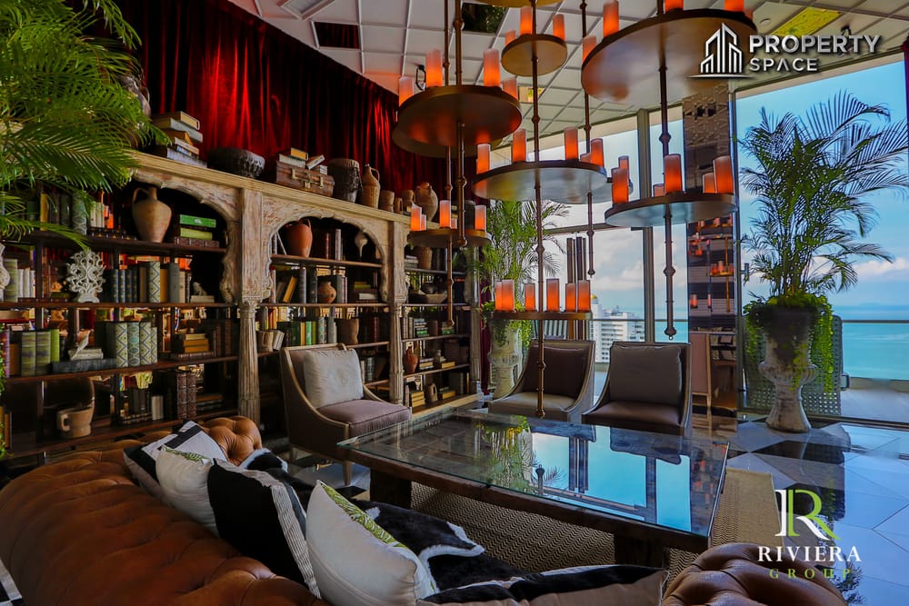 Luxury 2 Bedrooms Semi-Corner Unit at The Riviera Jomtien - For Rent  Image 19
