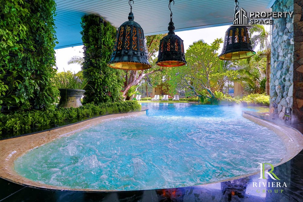 Luxury 2 Bedrooms Semi-Corner Unit at The Riviera Jomtien - For Rent  Image 20
