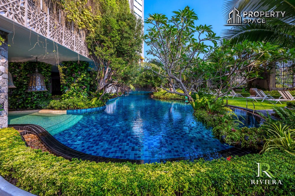 Luxury 2 Bedrooms Semi-Corner Unit at The Riviera Jomtien - For Rent  Image 25