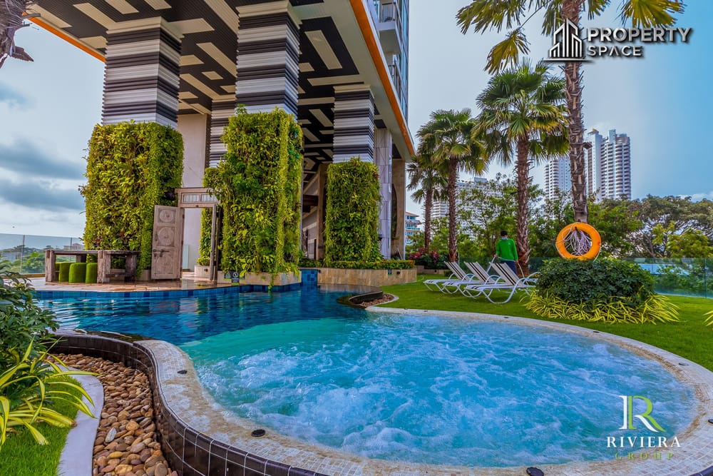 Luxury 2 Bedrooms Semi-Corner Unit at The Riviera Jomtien - For Rent  Image 26
