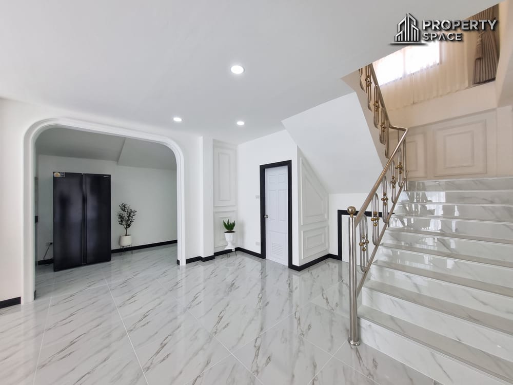 3 Bedroom Luxury Pool Villa In East Pattaya Close To Big C South Pattaya For Sale Image 23