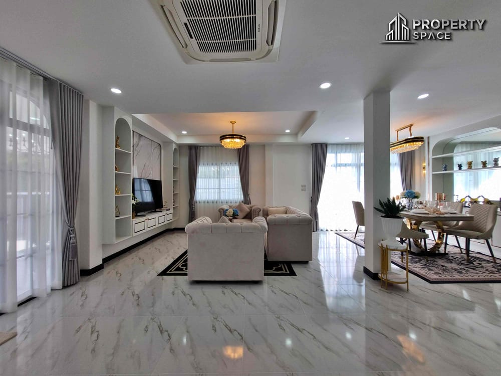 3 Bedroom Luxury Pool Villa In East Pattaya Close To Big C South Pattaya For Sale Image 10