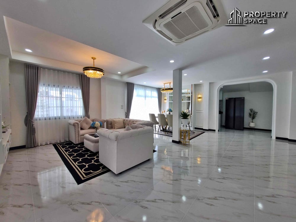 3 Bedroom Luxury Pool Villa In East Pattaya Close To Big C South Pattaya For Sale Image 11