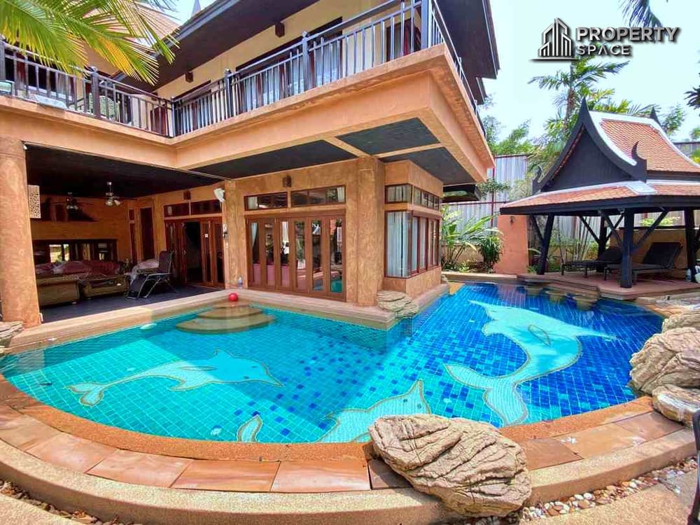 Luxurious 4 Bedroom Pool Villa In Na Jomtien Pattaya For Rent Image 3