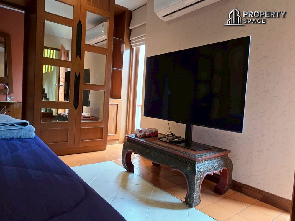 Luxurious 4 Bedroom Pool Villa In Na Jomtien Pattaya For Rent Image 28