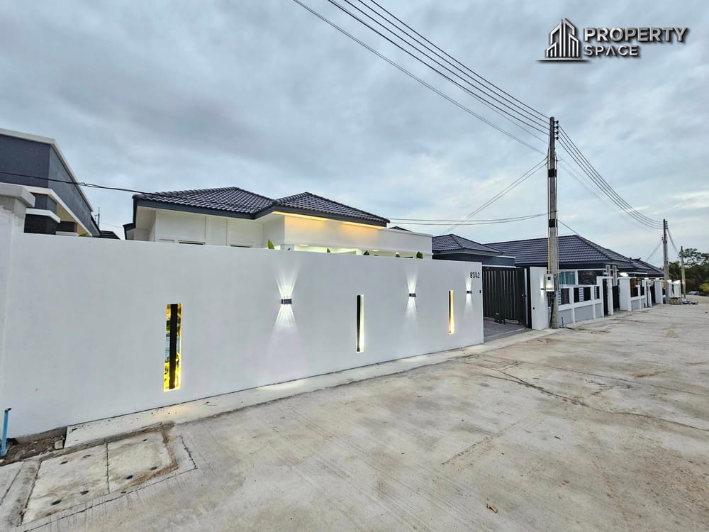 Brand New 3 Bedroom Pool Villa Modern Style In Huai Yai For Sale Image 28