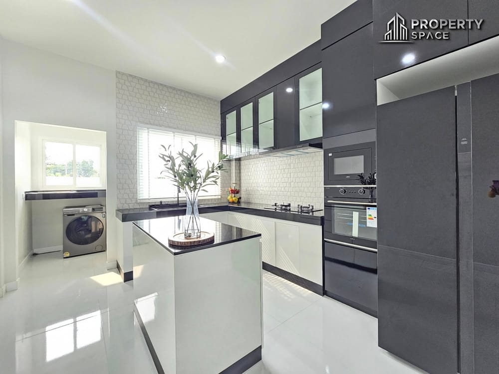 Brand New 3 Bedroom Pool Villa Modern Style In Huai Yai For Sale Image 14