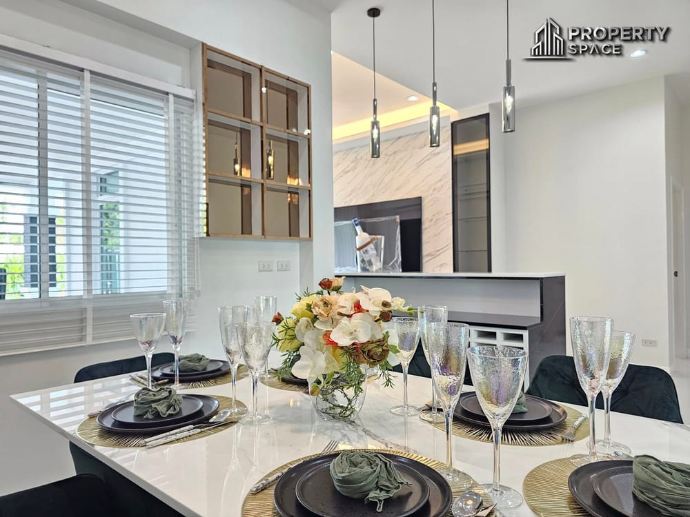Brand New 3 Bedroom Pool Villa Modern Style In Huai Yai For Sale Image 9