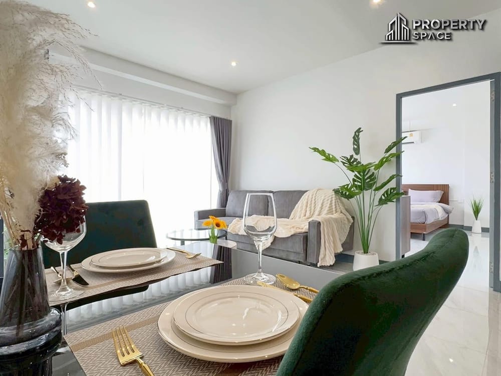Brand New 1-Bedroom Sea View Condo in Pattaya Condotel Chain Jomtien For Sale Image 6
