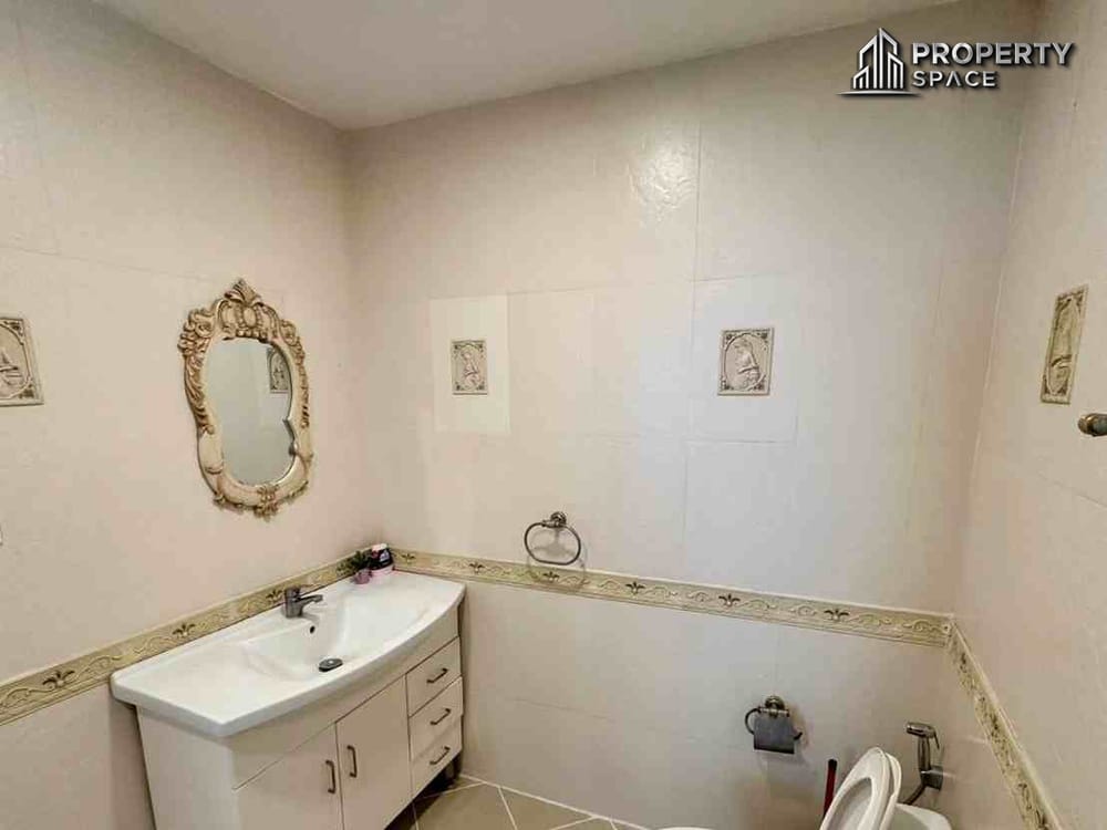 Spacious 5 Bedroom Pool Villa In Jomtien Pattaya For Rent Image 11