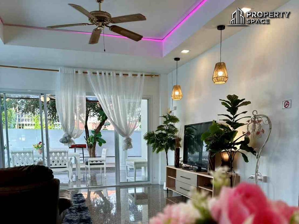 Spacious 5 Bedroom Pool Villa In Jomtien Pattaya For Rent Image 4