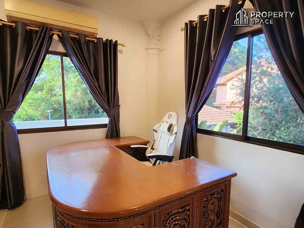 Spacious 5 Bedroom Pool Villa In Jomtien Pattaya For Rent Image 16